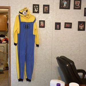 Minion outfit, Despicable me